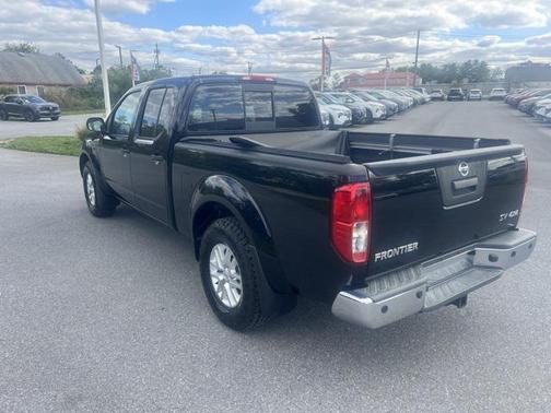 2021 Nissan Frontier SV