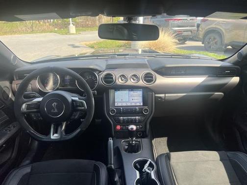 2018 Ford Shelby GT350 Base