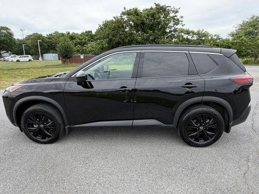 Super Black 2023 Nissan Rogue SV