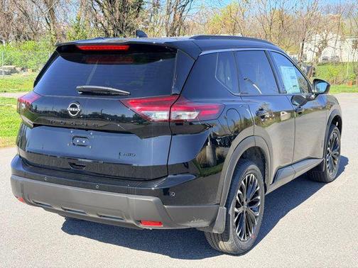 Super Black 2026 Nissan Rogue Dark Armor