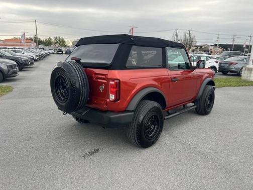 2023 Ford Bronco Base