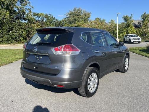 2015 Nissan Rogue S
