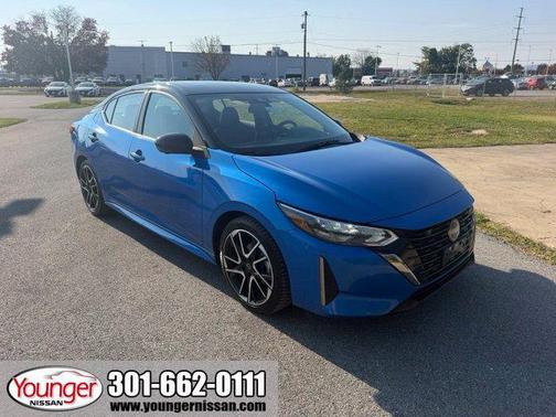 Electric Blue Metallic/Super Black 2024 Nissan Sentra SR