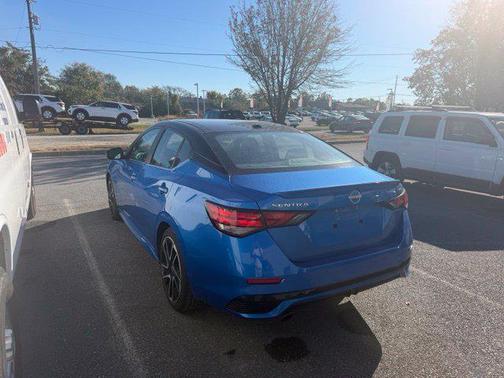 Electric Blue Metallic/Super Black 2024 Nissan Sentra SR