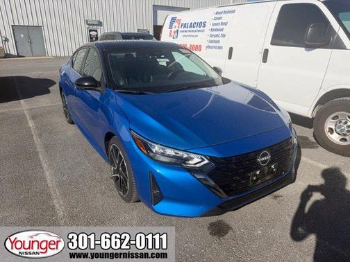 Electric Blue Metallic/Super Black 2024 Nissan Sentra SR
