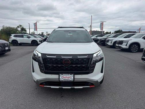 Everest White Pearl Tricoat 2026 Nissan Pathfinder Rock Creek