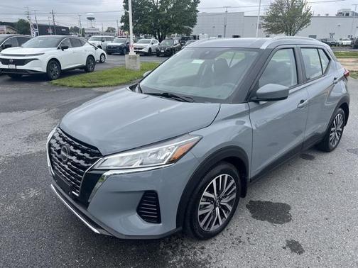 2022 Nissan Kicks SV