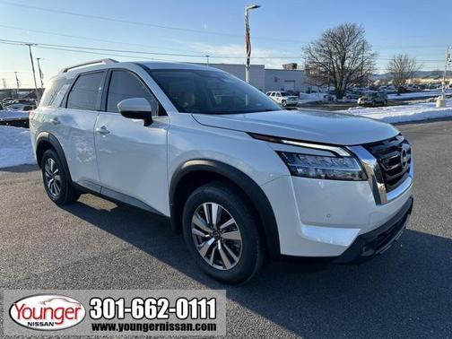 2022 Nissan Pathfinder SL 4WD