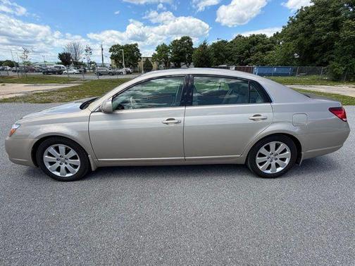 Desert Sand Mica 2007 Toyota Avalon XLS