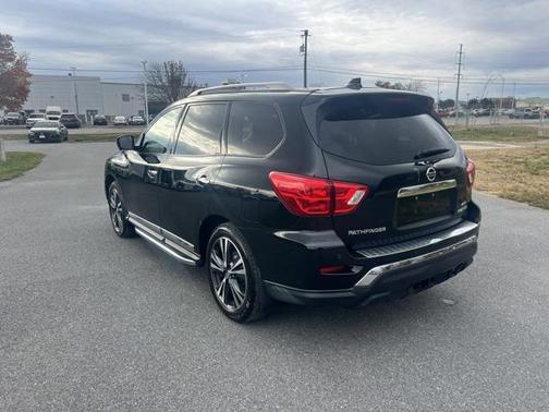 2019 Nissan Pathfinder Platinum