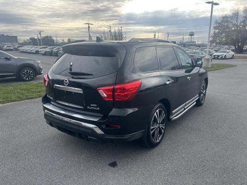 2019 Nissan Pathfinder Platinum