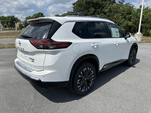 2025 Nissan Rogue Platinum