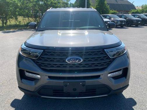 Carbonized Gray Metallic 2022 Ford Explorer XLT