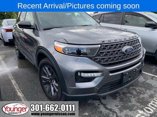 Carbonized Gray Metallic 2022 Ford Explorer XLT