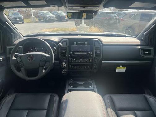 2024 Nissan Titan PRO-4X