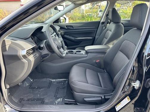 2025 Nissan Altima S FWD