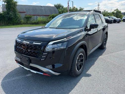 Super Black 2026 Nissan Pathfinder Rock Creek