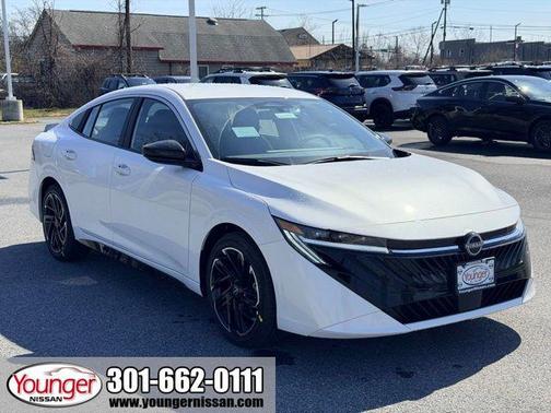 Aspen White Tricoat 2026 Nissan Sentra SR