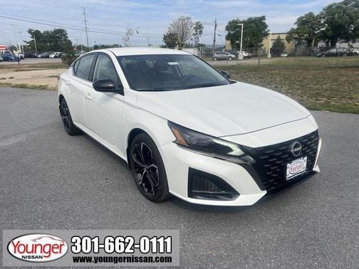 2025 Nissan Altima SR FWD