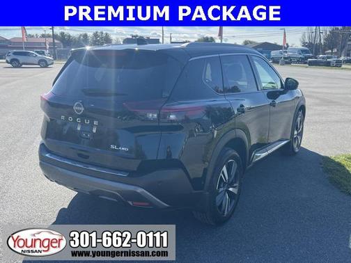 2022 Nissan Rogue SL