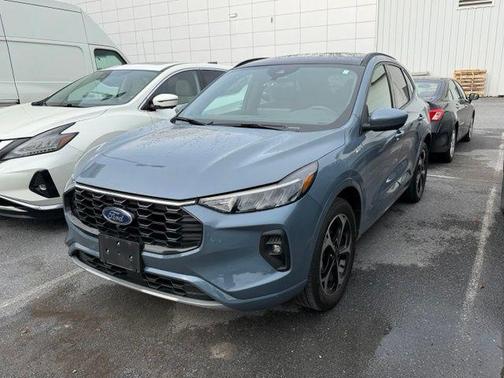 Vapor Blue 2023 Ford Escape ST-Line Select