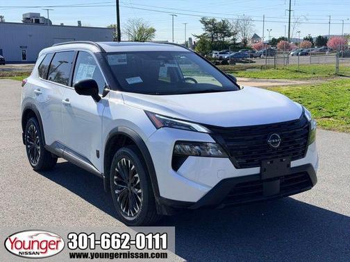 Everest White Pearl Tricoat 2026 Nissan Rogue Dark Armor