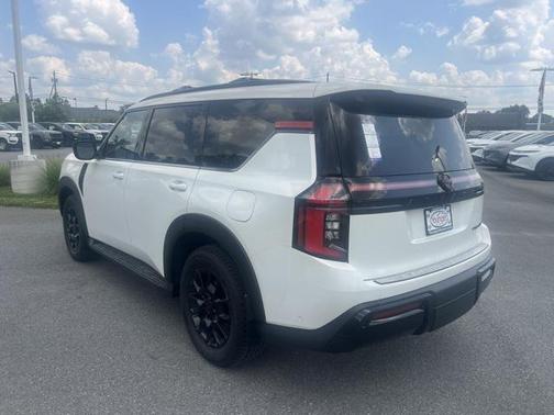 2025 Nissan Armada PRO-4X 4WD