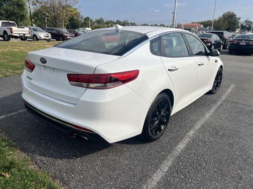 2017 Kia Optima LX