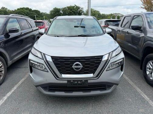 Brilliant Silver Metallic 2023 Nissan Rogue SV