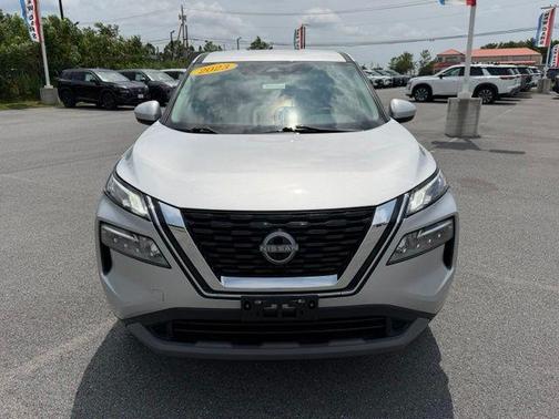 Brilliant Silver Metallic 2023 Nissan Rogue SV