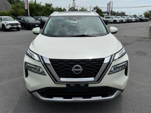 Pearl White Tricoat 2023 Nissan Rogue Platinum