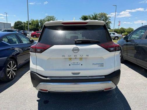 Pearl White Tricoat 2023 Nissan Rogue Platinum