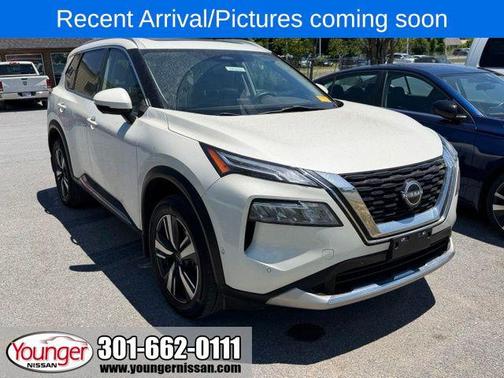 Pearl White Tricoat 2023 Nissan Rogue Platinum