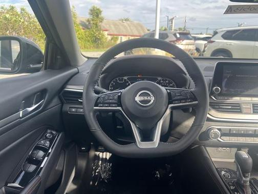 2024 Nissan Altima SR FWD