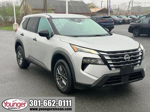 Brilliant Silver Metallic 2024 Nissan Rogue S
