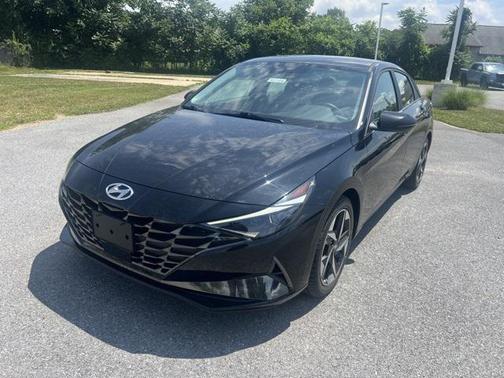 2022 Hyundai ELANTRA Limited