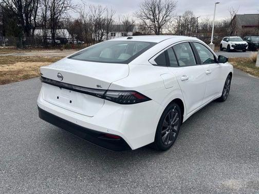 Aspen White Tricoat 2026 Nissan Sentra SL