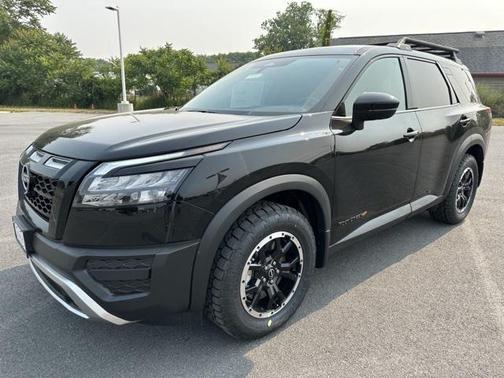 2025 Nissan Pathfinder Rock Creek 4WD