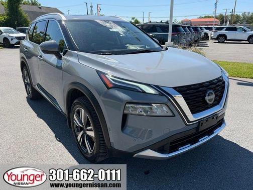 Boulder Gray Pearl 2023 Nissan Rogue Platinum