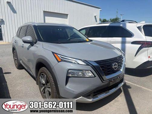 Boulder Gray Pearl 2023 Nissan Rogue Platinum
