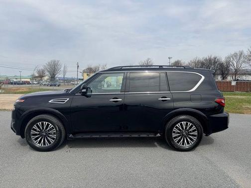 Super Black 2023 Nissan Armada SL 4WD