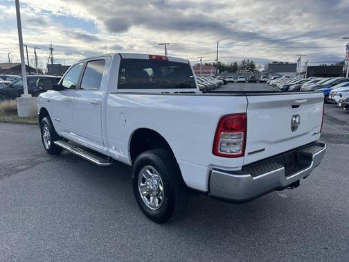 2020 RAM 2500 Big Horn Crew Cab 4X4 6'4' Box