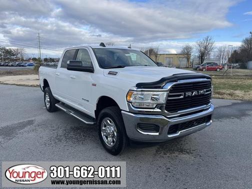 2020 RAM 2500 Big Horn Crew Cab 4X4 6'4' Box