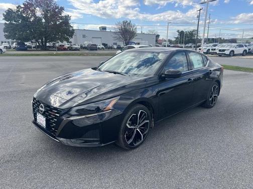 2025 Nissan Altima SR FWD