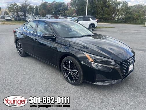 2025 Nissan Altima SR FWD
