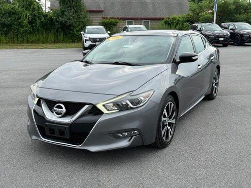 Gun Metallic 2016 Nissan Maxima 3.5 SL