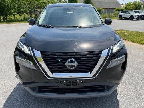 Super Black 2022 Nissan Rogue SV