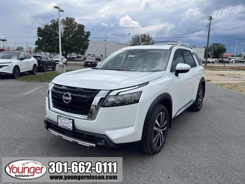 2025 Nissan Pathfinder Platinum 4WD