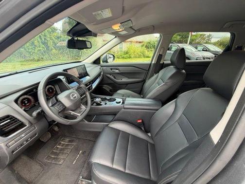 Gun Metallic 2026 Nissan Rogue SL