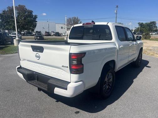 2025 Nissan Frontier SV
